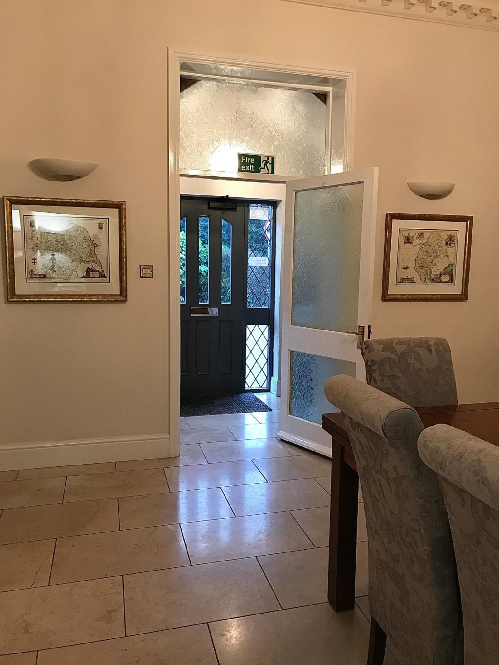 Bridge Farm Hotel — photo 3