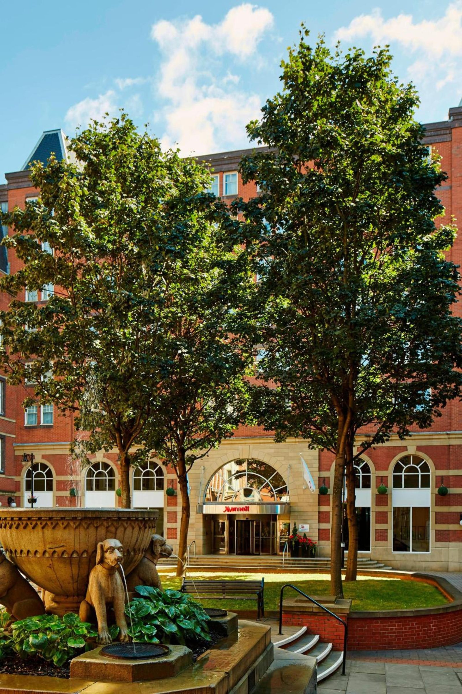 Leeds Marriott Hotel — photo 2